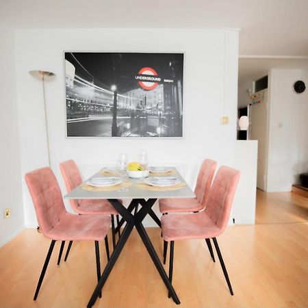 Bright And Spacious One Bedroom Apparment, Free Parking Londres Exterior foto